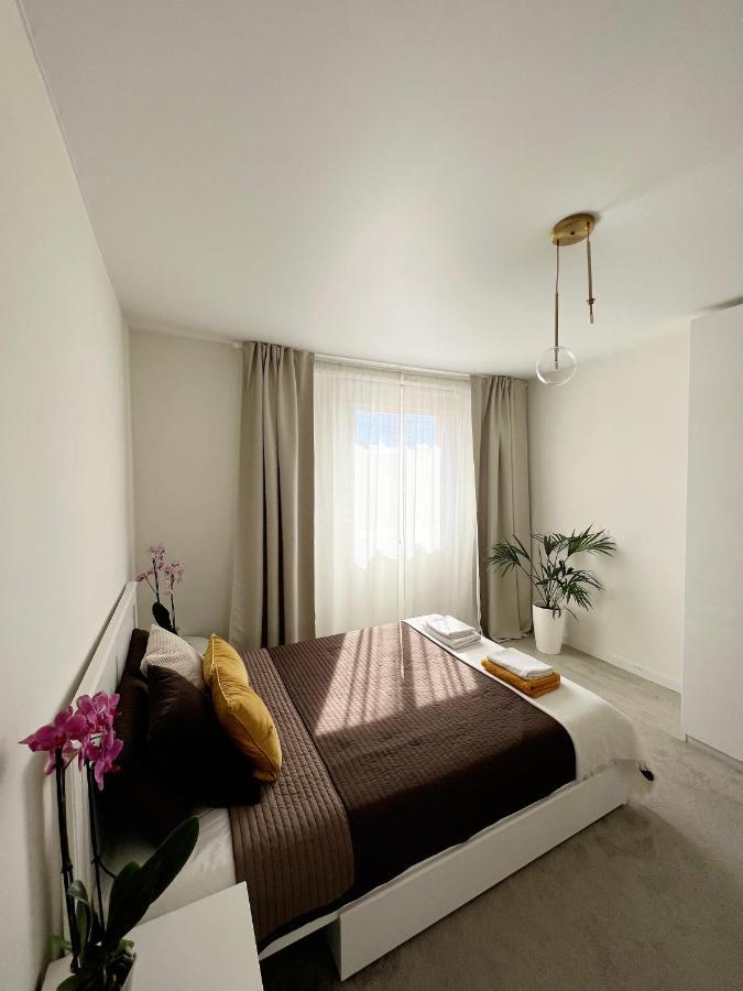Cozy Modren Apartment On Malvarrosa Beach فالنسيا المظهر الخارجي الصورة
